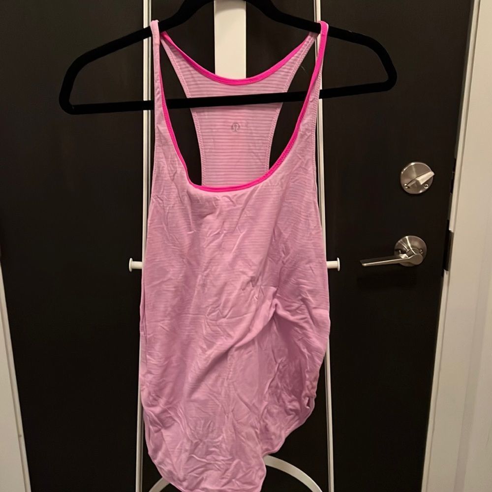 Lululemon pink tank with neon trim - size 8. Excellent condition